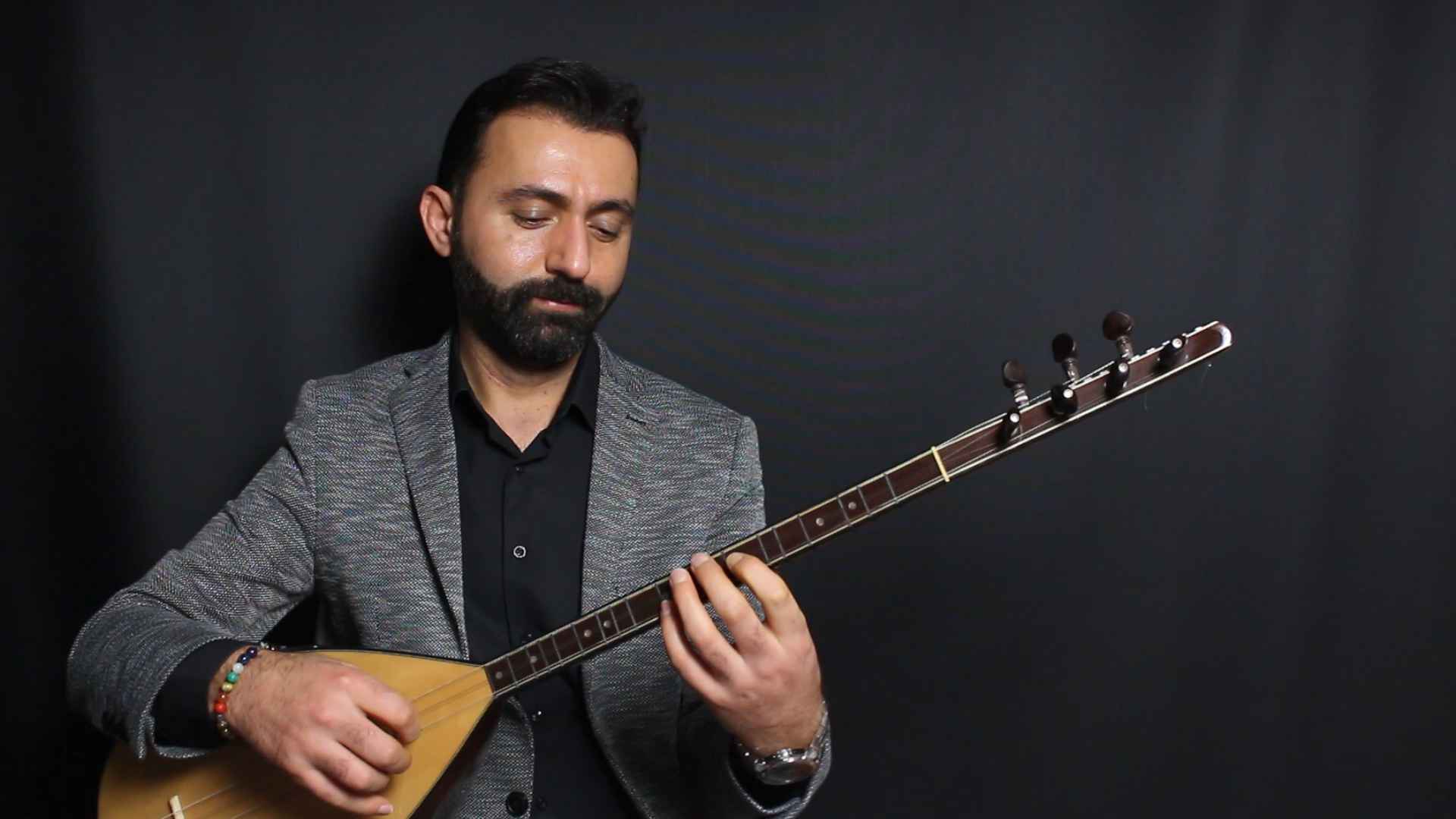 Kisa Sap Baglama Egitimi - Ahmet Kaya Eserleri-1
